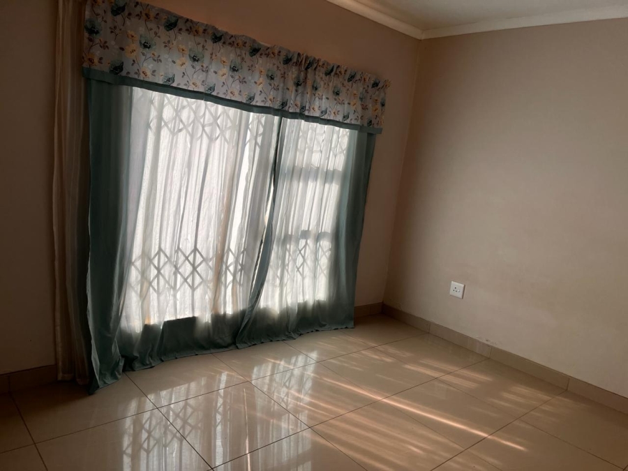 3 Bedroom Property for Sale in Kimdustria Northern Cape